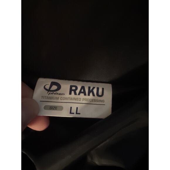 LL Phiten Raku Black Zip Hood Parka Jacket Bench Coat Titanium Contained Process - Picture 7 of 8